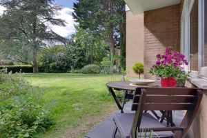 Front External- click for photo gallery